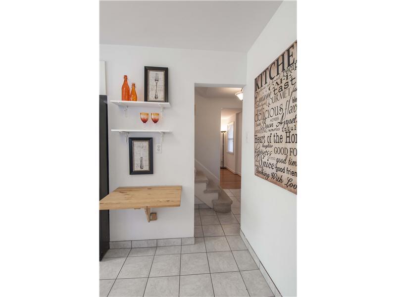 5446 Guarino Road Pittsburgh, PA 15217 - Photo 6 of 17 Kitchen.