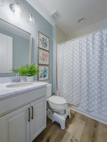 $999,900 | 2388 Oakwood Preserve Drive, Wesley Chapel, FL 33543