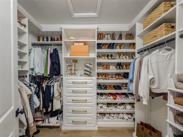 $999,900 | 2388 Oakwood Preserve Drive, Wesley Chapel, FL 33543