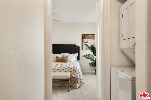 $699,000 | 10700 Bloomfield Street, Unit 3, North Hollywood, CA 91602