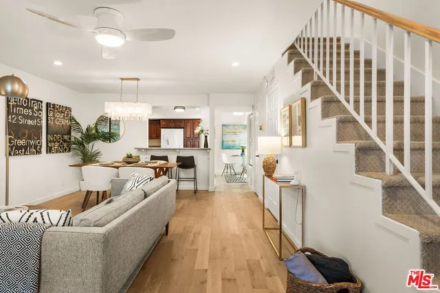 $699,000 | 10700 Bloomfield Street, Unit 3, North Hollywood, CA 91602