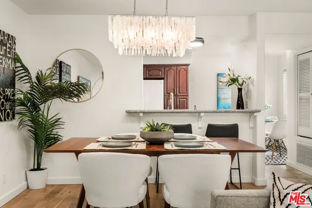 $699,000 | 10700 Bloomfield Street, Unit 3, North Hollywood, CA 91602