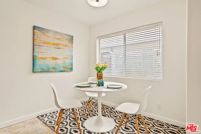 $699,000 | 10700 Bloomfield Street, Unit 3, North Hollywood, CA 91602