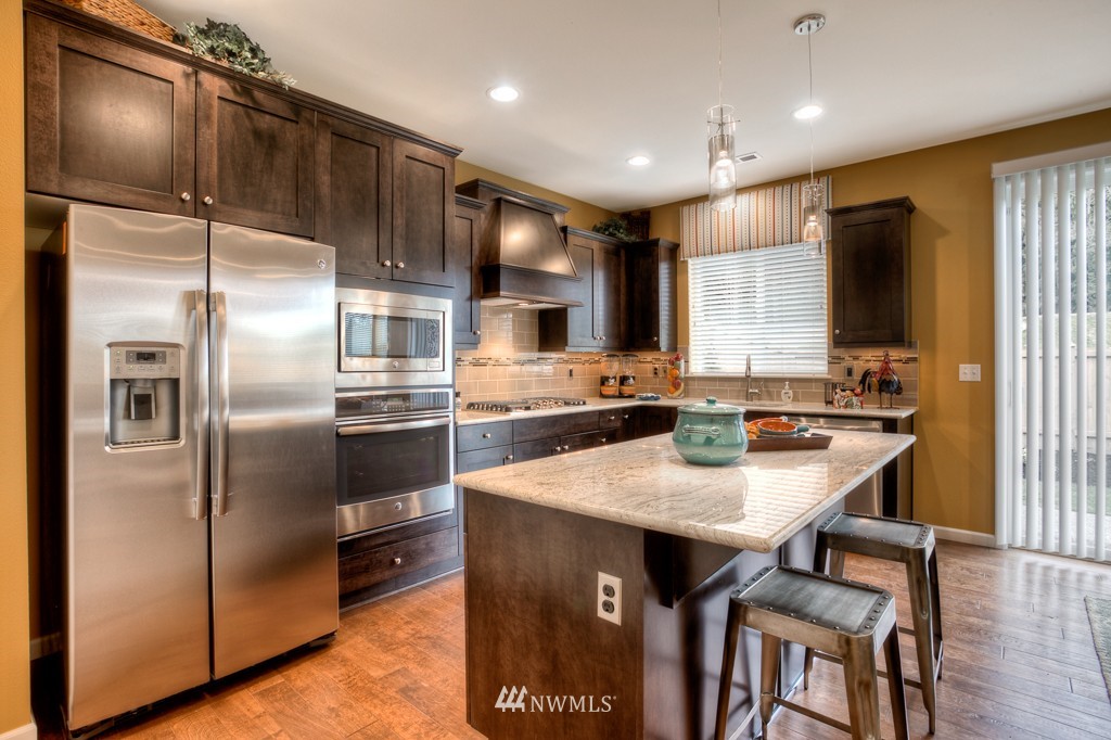 13907 173rd Place Southeast, Unit 4 Renton, WA 98059 - Photo 2 of 23