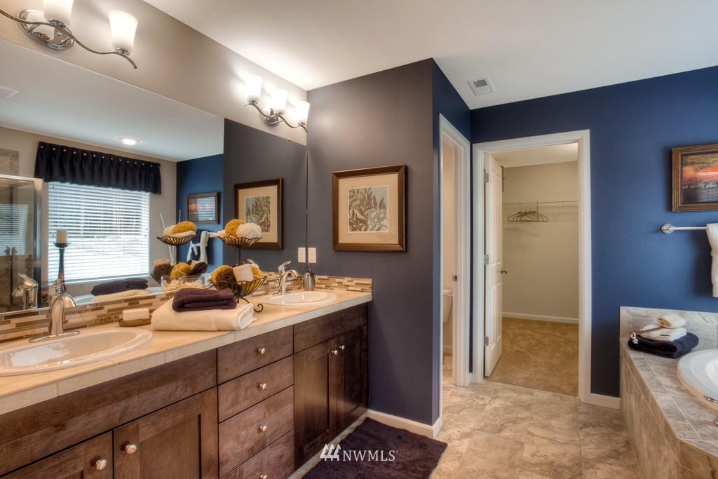 13907 173rd Place Southeast, Unit 4 Renton, WA 98059 - Photo 13 of 23