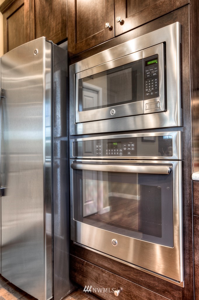 13907 173rd Place Southeast, Unit 4 Renton, WA 98059 - Photo 4 of 23