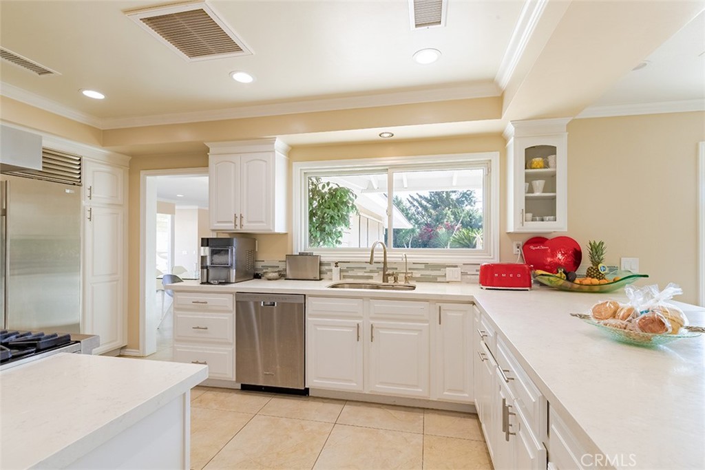 931 Rancho Circle Fullerton, CA 92835 - Photo 32 of 53