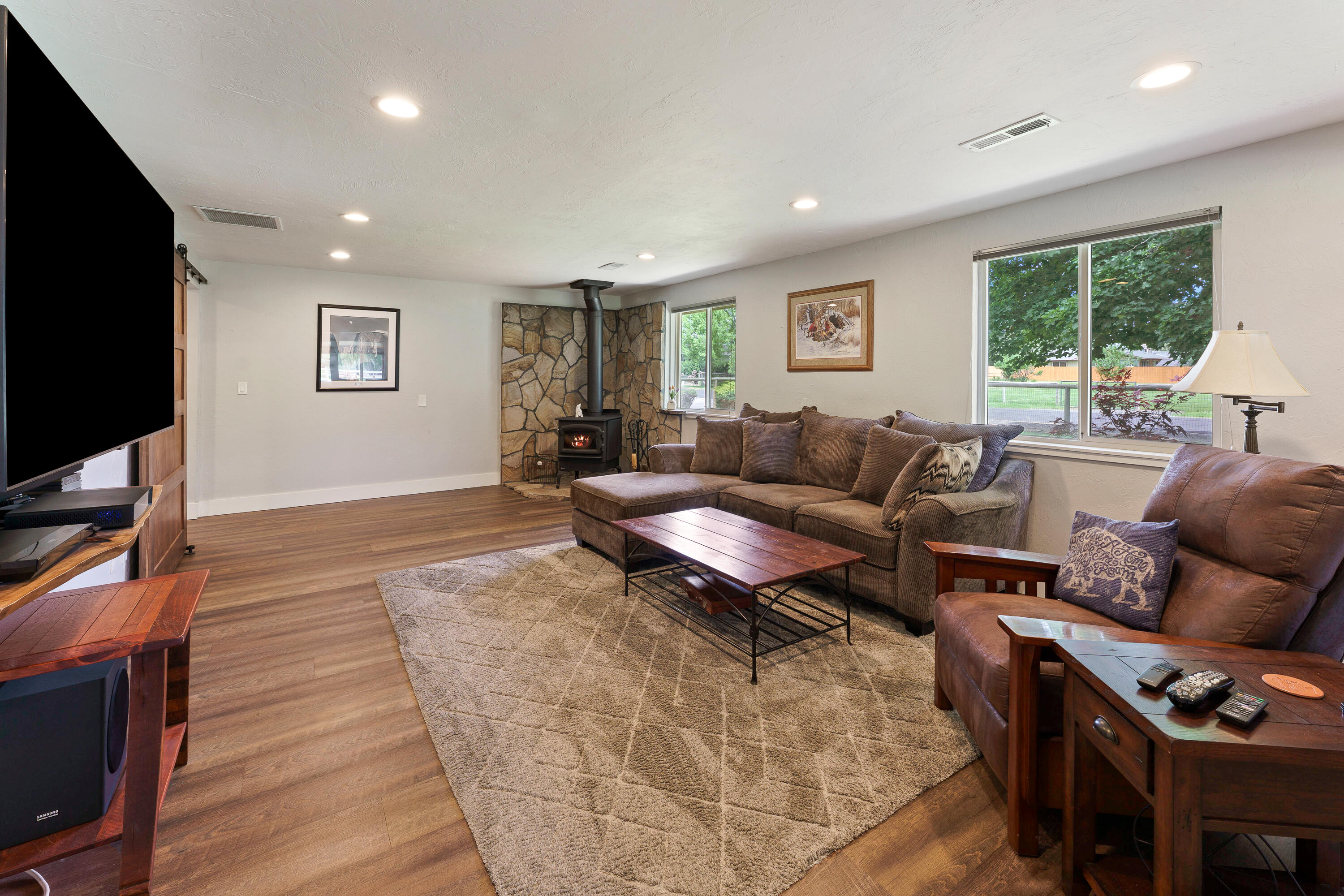 21697 Old Red Road Bend, OR 97702 - Photo 20 of 50 Bonus room with wood stove