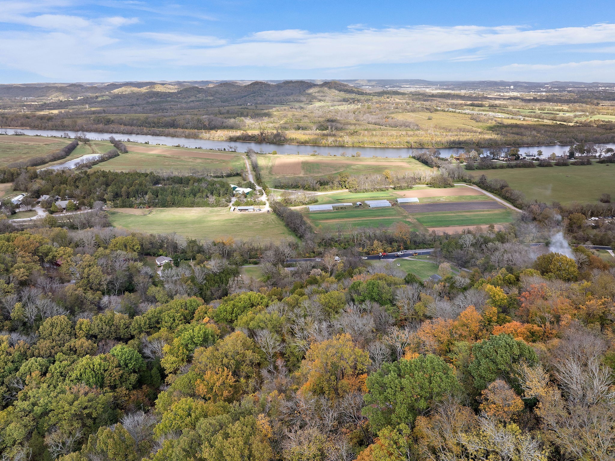 6916 River Rd Pike Nashville, TN 37209 - Photo 23 of 24 a view of an ocean and beach