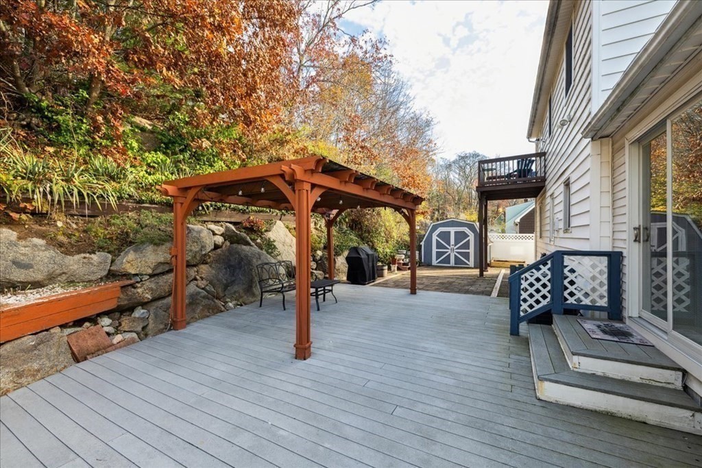 169 Den Quarry Road Lynn, MA 01904 - Photo 32 of 42 Gallery Image 32