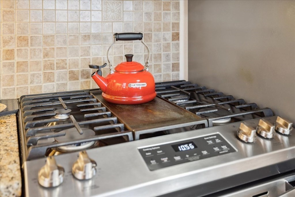 169 Den Quarry Road Lynn, MA 01904 - Photo 8 of 42 Gallery Image 8
