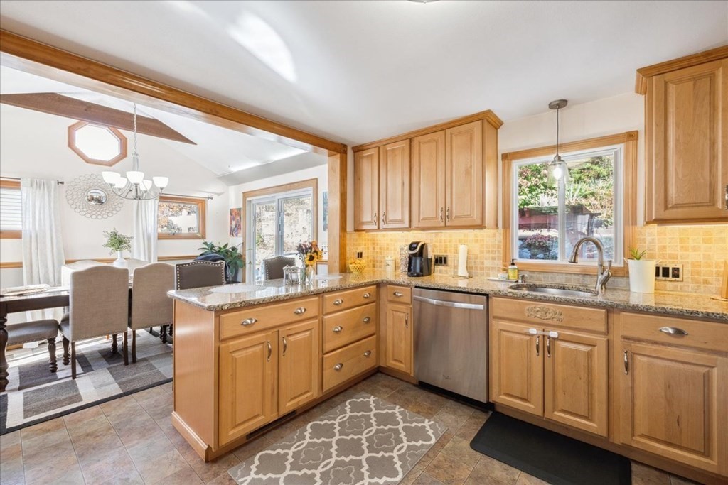 169 Den Quarry Road Lynn, MA 01904 - Photo 9 of 42 Gallery Image 9