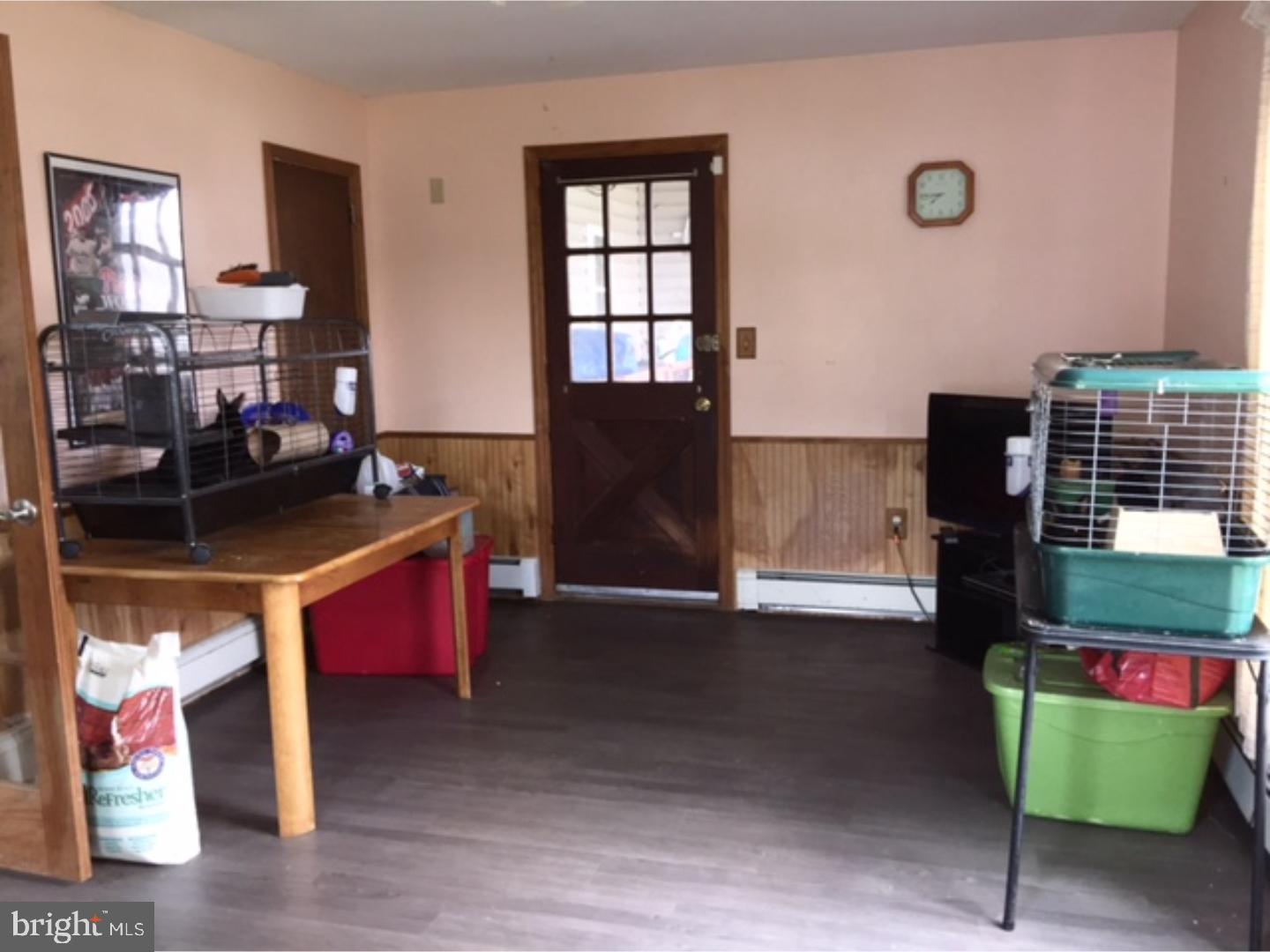 18 Tempo Road Levittown, PA 19056 - Photo 13 of 22 a living room with furniture