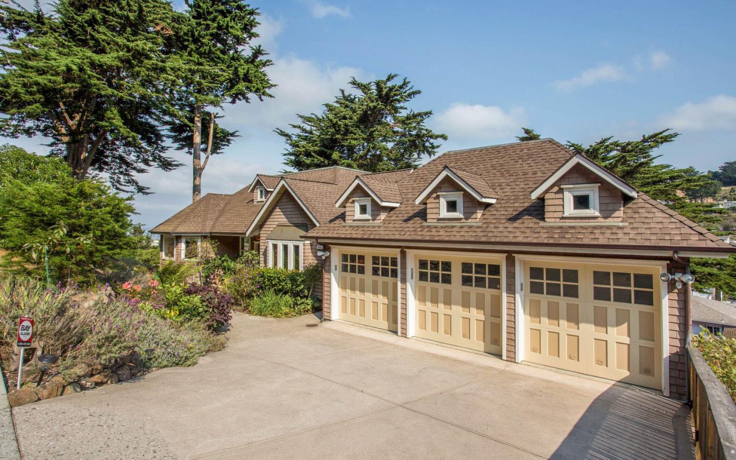 477 Clarendon Road Pacifica, CA 94044 - Photo 1 of 22 front view of a house with a yard