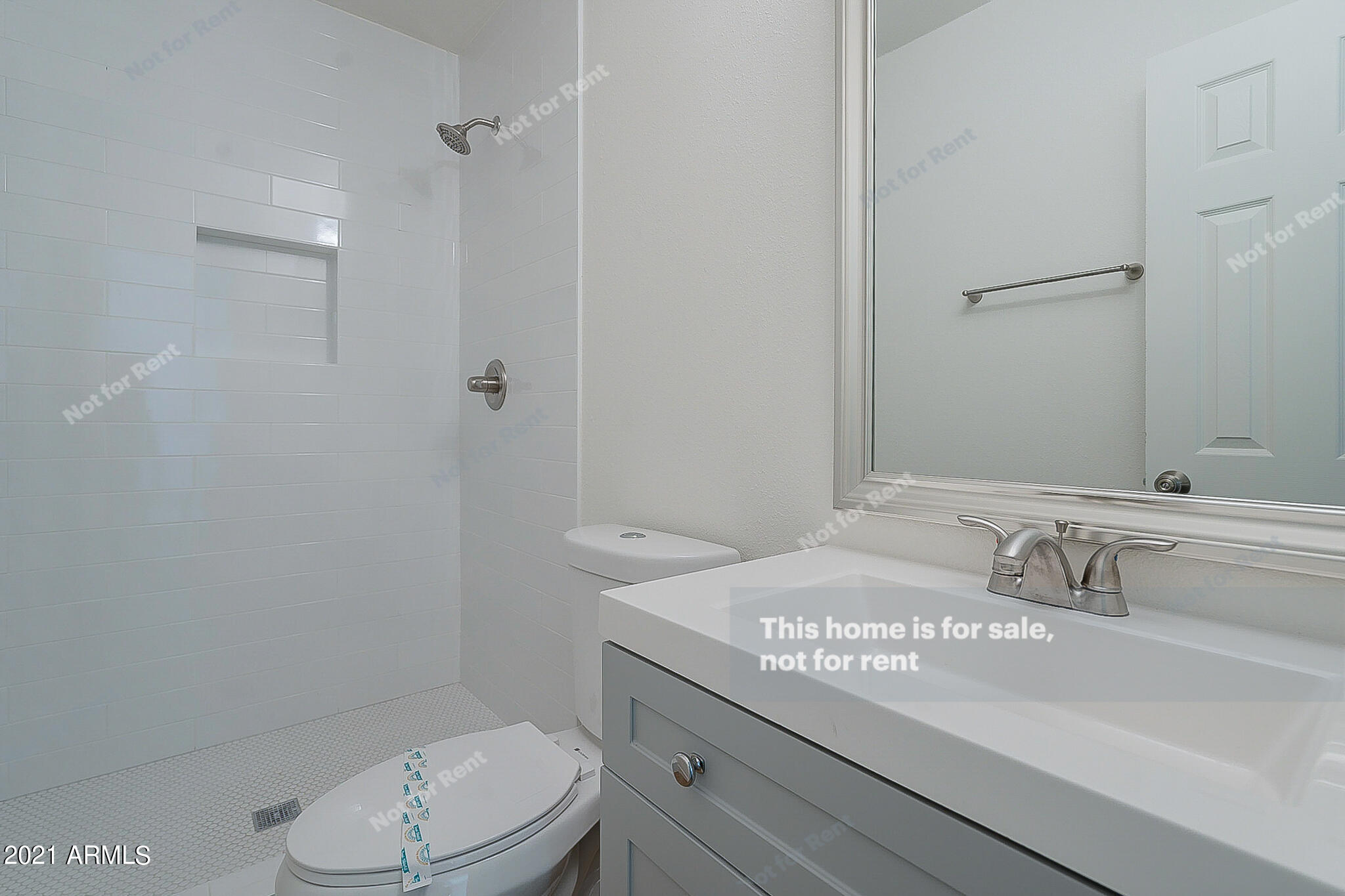 122 West Harwell Rd. Phoenix, AZ 85041 - Photo 8 of 13 photo_10