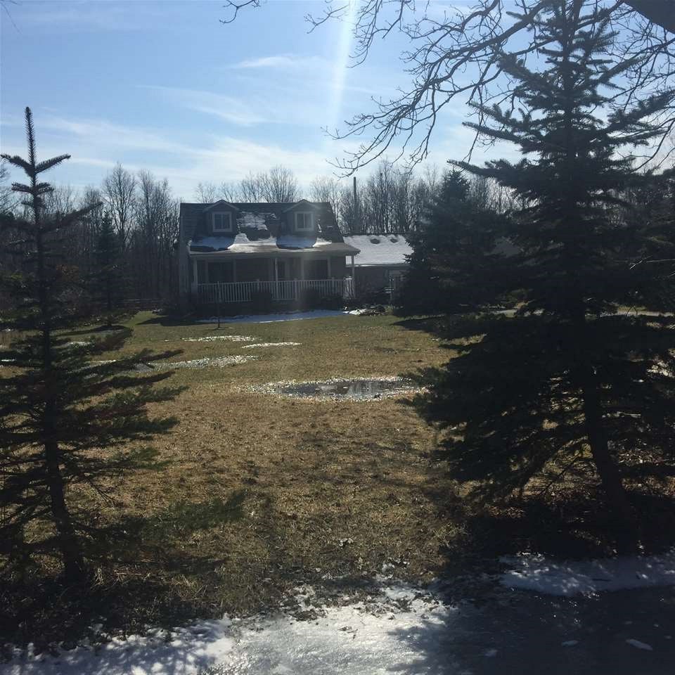 9219 Webb Road Goodells, MI 48027 - Photo 5 of 57 31314152-4.JPG