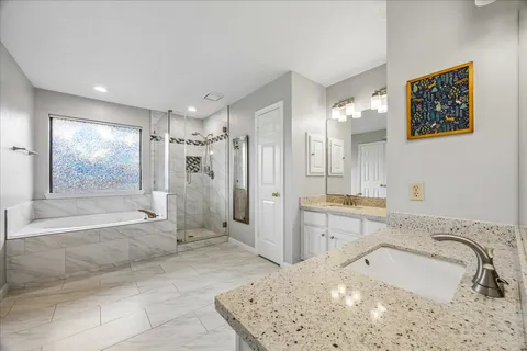 $415,000 | 806 Amber Bough Court, Houston, TX 77062