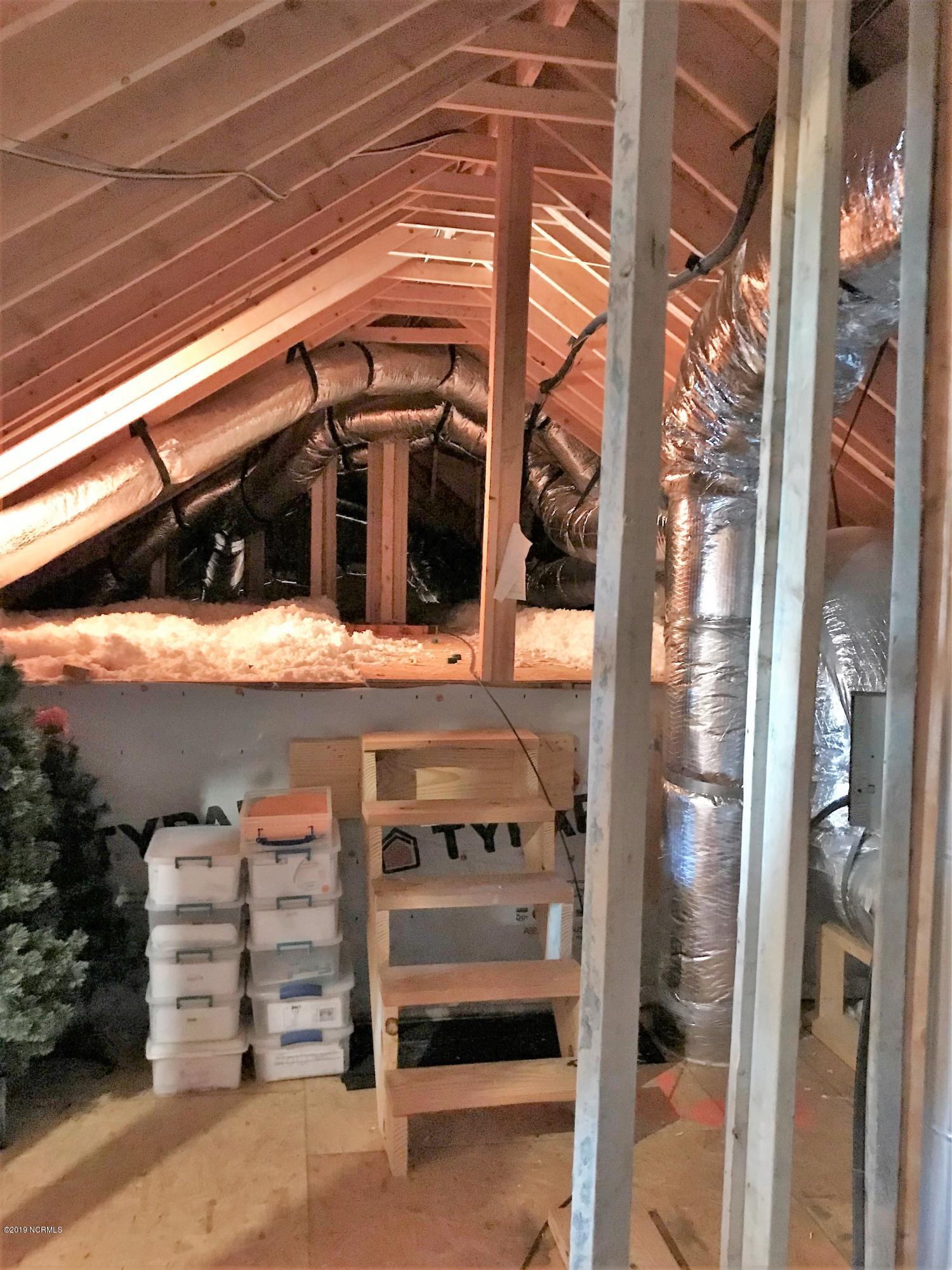 1958 Pollard Road Greenville, NC 27834 - Photo 17 of 21 Attic
