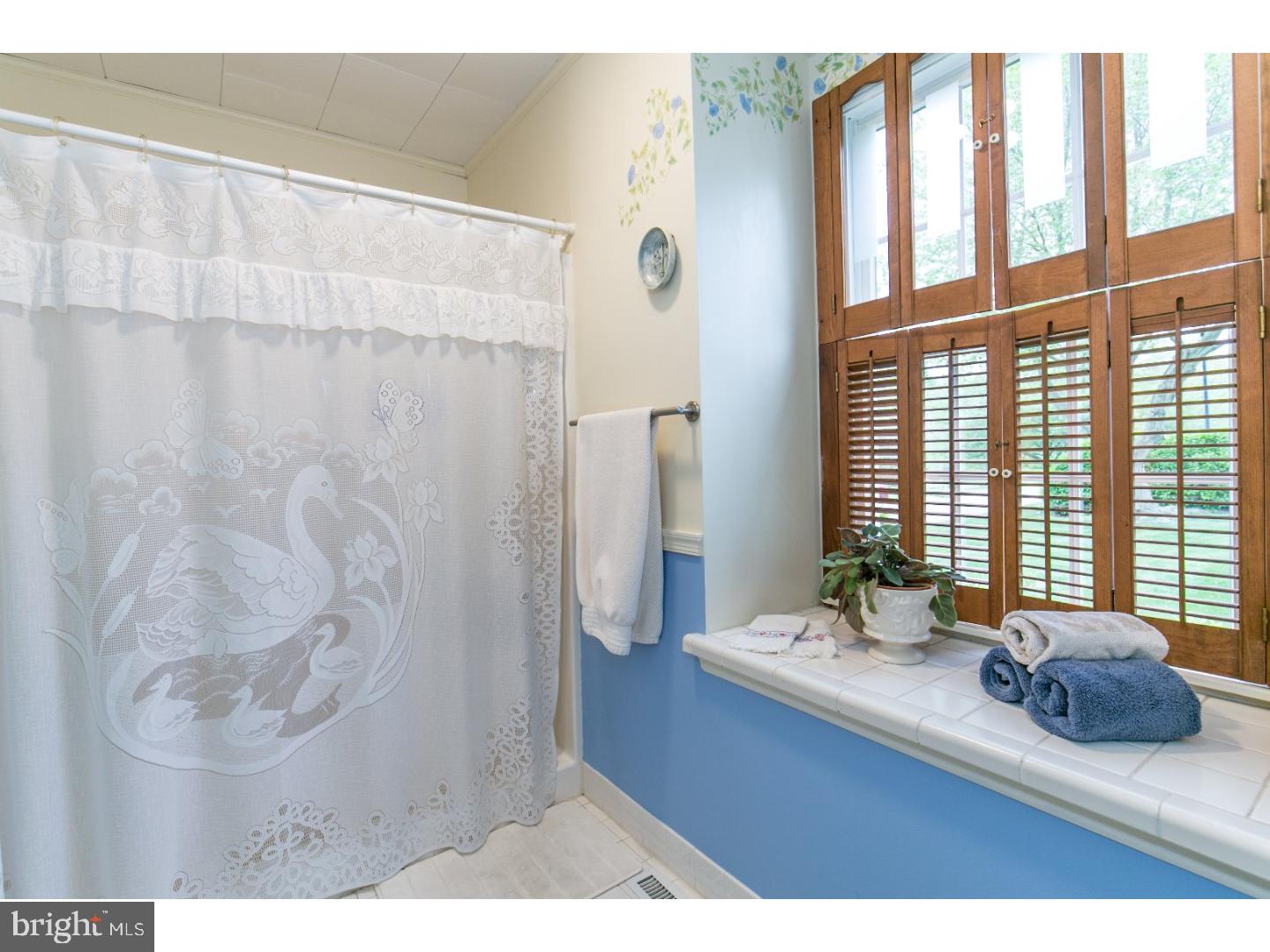 32 Scotch Pine Road Newark, DE 19711 - Photo 14 of 23 Master Bathroom