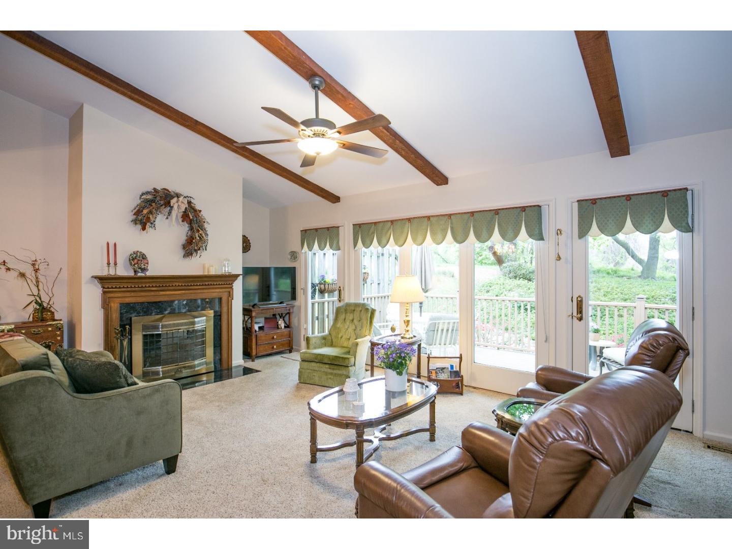 32 Scotch Pine Road Newark, DE 19711 - Photo 10 of 23 Living Room