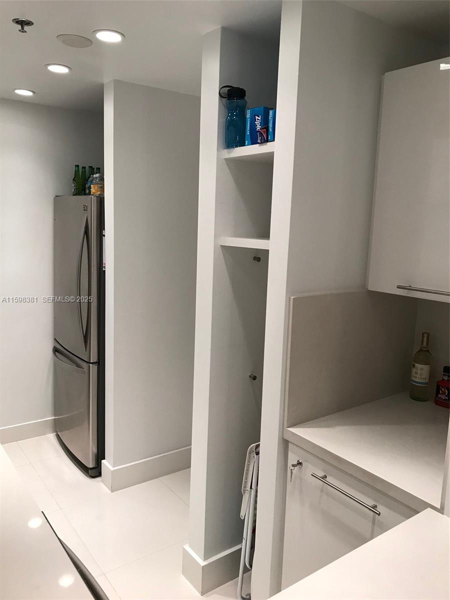 100 Lincoln Road, Unit 808 Miami Beach, FL 33139 - Photo 8 of 63 Gallery Image 8