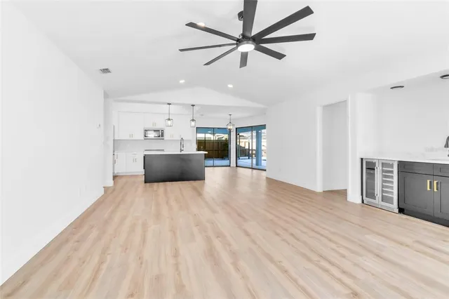 $4,000 | 1110 Woodcrest Avenue, Safety Harbor, FL 34695