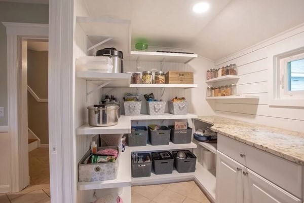 8 Hardy Street Danvers, MA 01923 - Photo 11 of 25