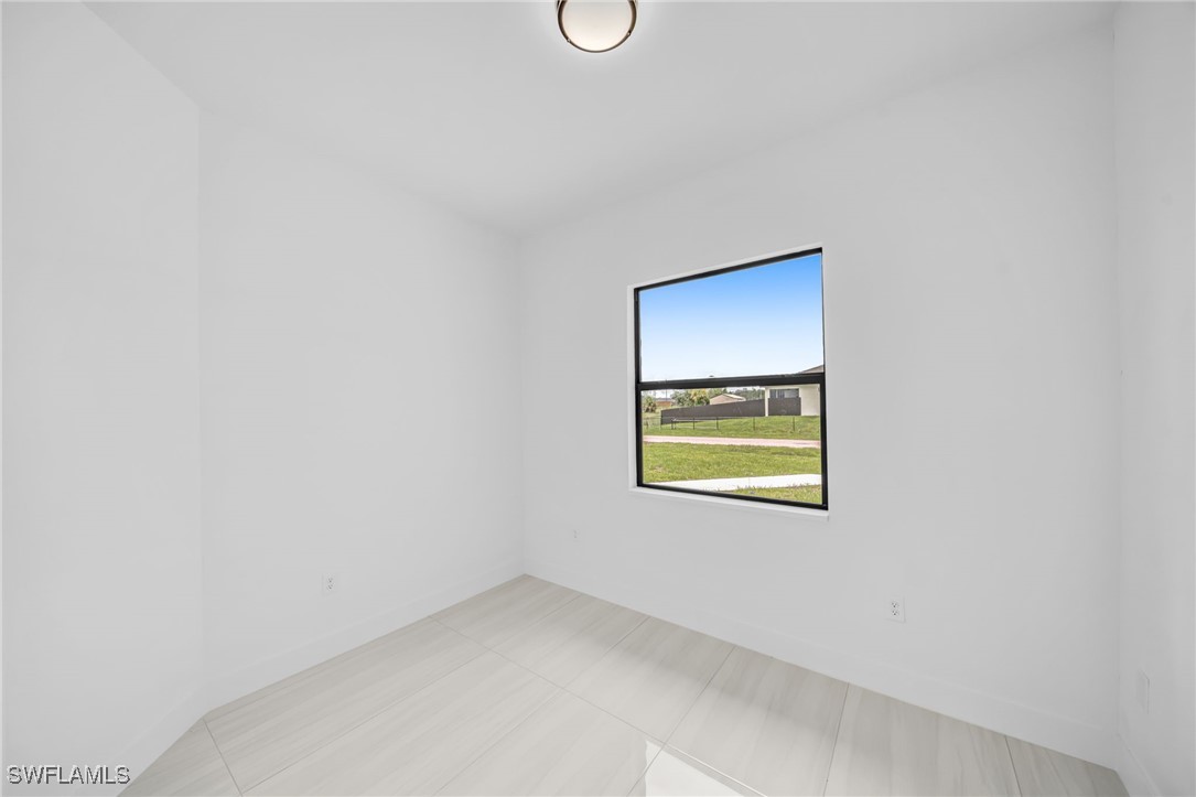 542 Raintree Street East Lehigh Acres, FL 33974 - Photo 14 of 28 Gallery Image 14
