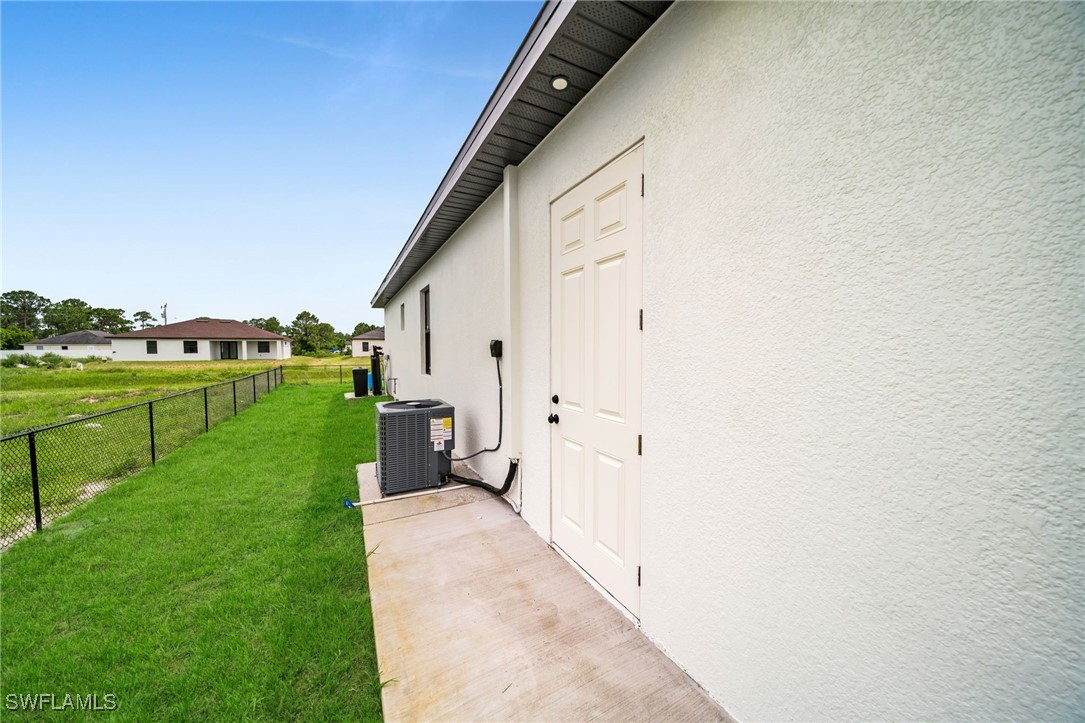 542 Raintree Street East Lehigh Acres, FL 33974 - Photo 24 of 28 Gallery Image 24