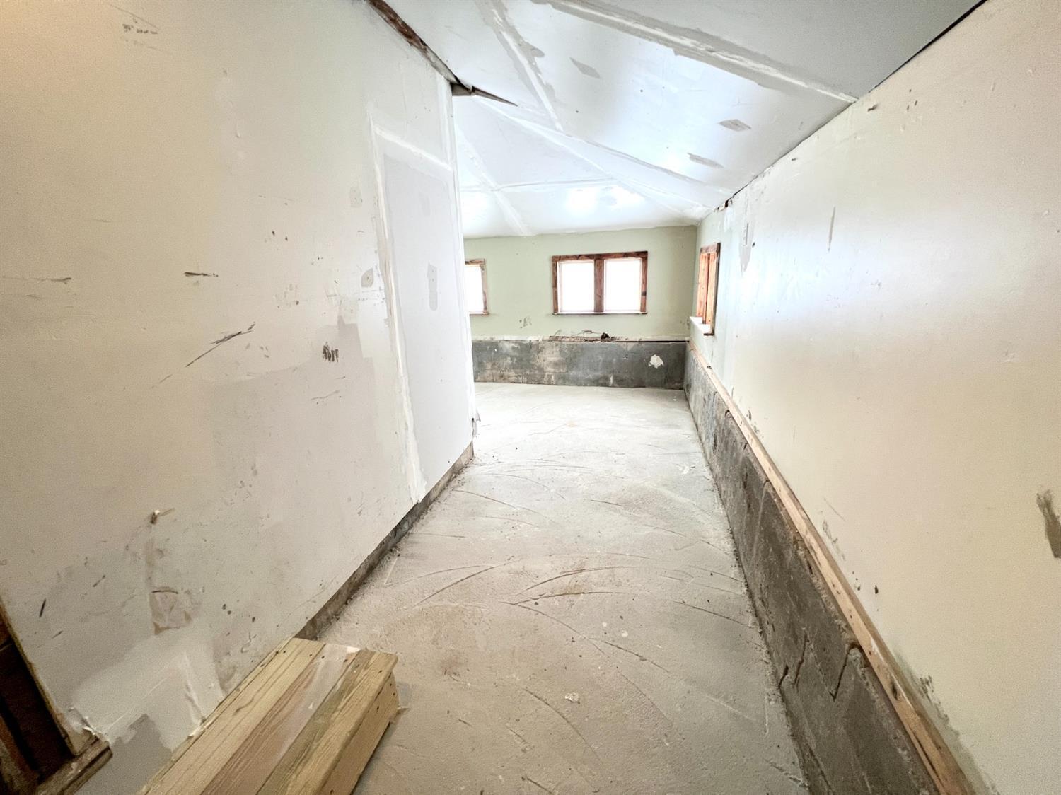 4471 Schoolhouse Road Batavia, OH 45103 - Photo 11 of 13 Gallery Image 11