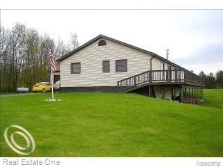 3632 Six Mile Road South Lyon, MI 48178 - Photo 3 of 22 3.jpg