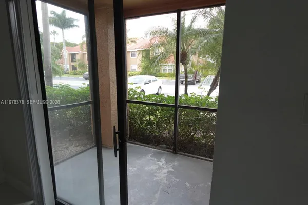 $1,900 | 15560 Southwest 104th Terrace, Unit 613, Miami, FL 33196