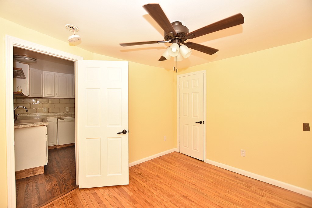169 Second Point Road Warwick, RI 02889 - Photo 6 of 14 Gallery Image 6