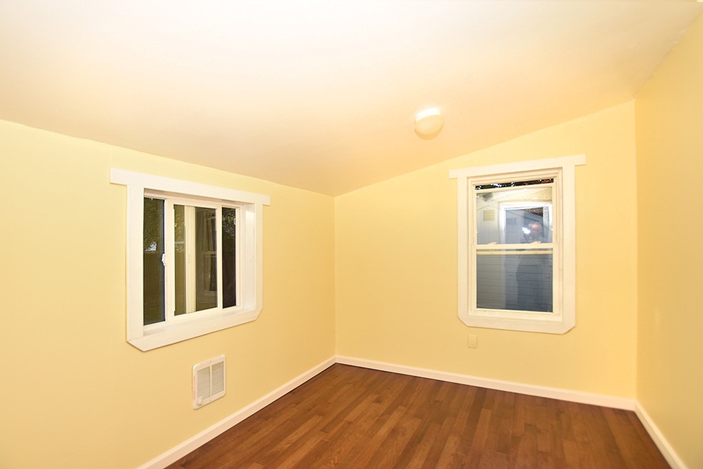 169 Second Point Road Warwick, RI 02889 - Photo 7 of 14 Gallery Image 7