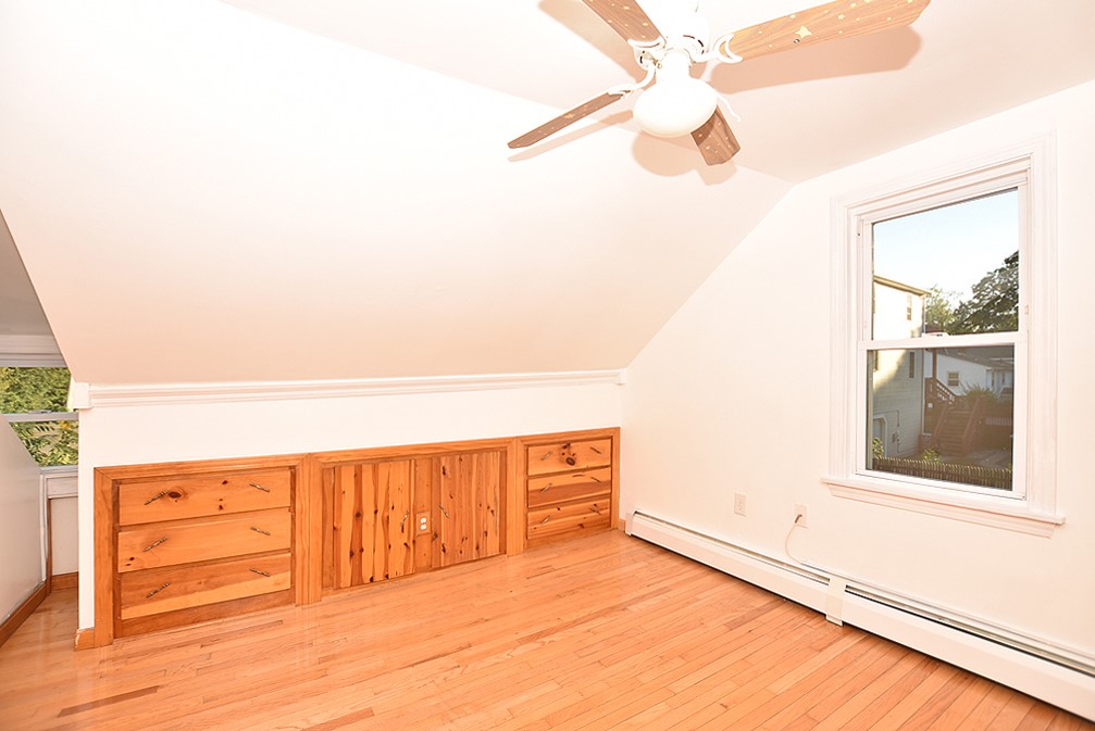 169 Second Point Road Warwick, RI 02889 - Photo 9 of 14 Gallery Image 9