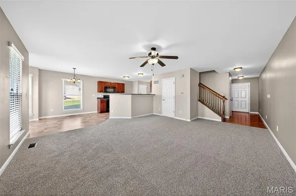 $275,000 | 542 Country Cir Drive, Lake St. Louis, MO 63367