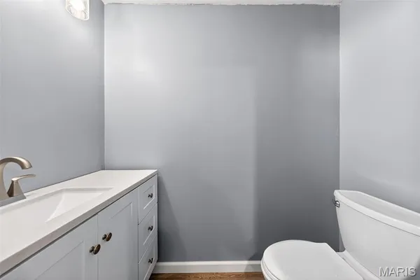 $275,000 | 542 Country Cir Drive, Lake St. Louis, MO 63367