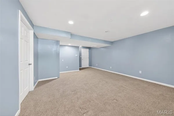 $275,000 | 542 Country Cir Drive, Lake St. Louis, MO 63367