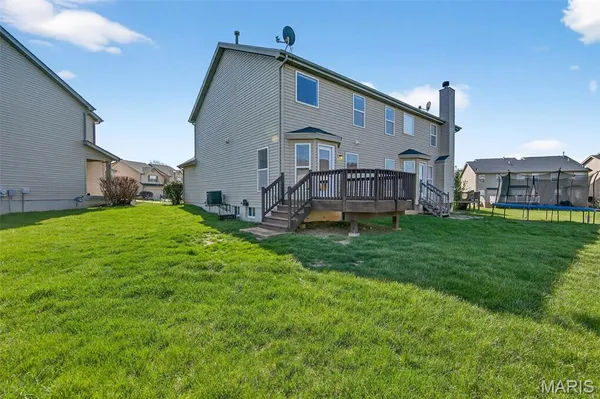 $275,000 | 542 Country Cir Drive, Lake St. Louis, MO 63367