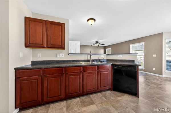 $275,000 | 542 Country Cir Drive, Lake St. Louis, MO 63367