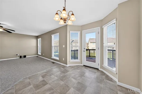 $275,000 | 542 Country Cir Drive, Lake St. Louis, MO 63367