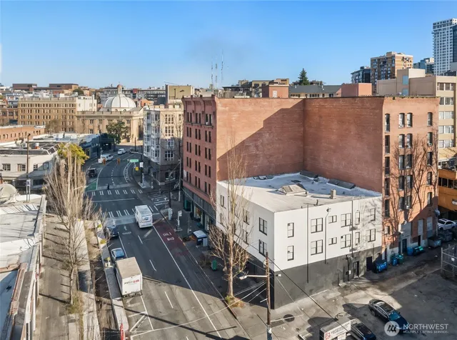 a picture of city view