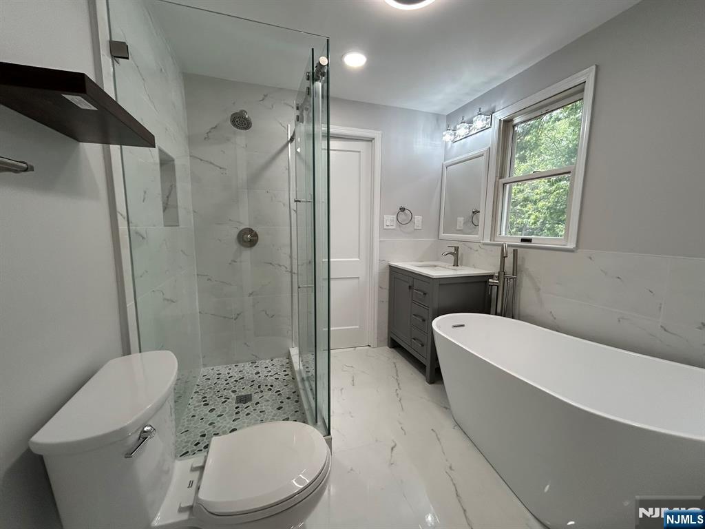 464 Hillcrest Road Ridgewood, NJ 07450 - Photo 7 of 15