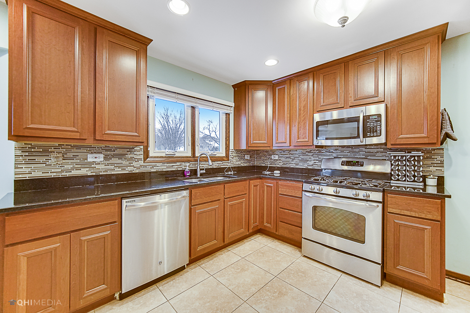 12934 South Shawnee Road Palos Heights, IL 60463 - Photo 10 of 28