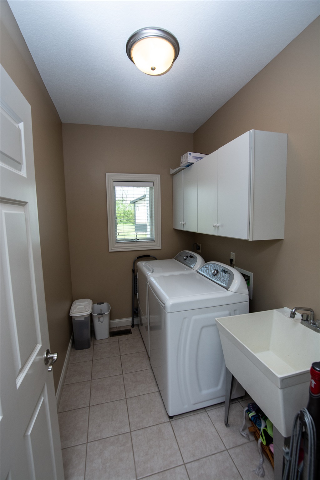 15810 Zubrick Road Roanoke, IN 46783 - Photo 22 of 36