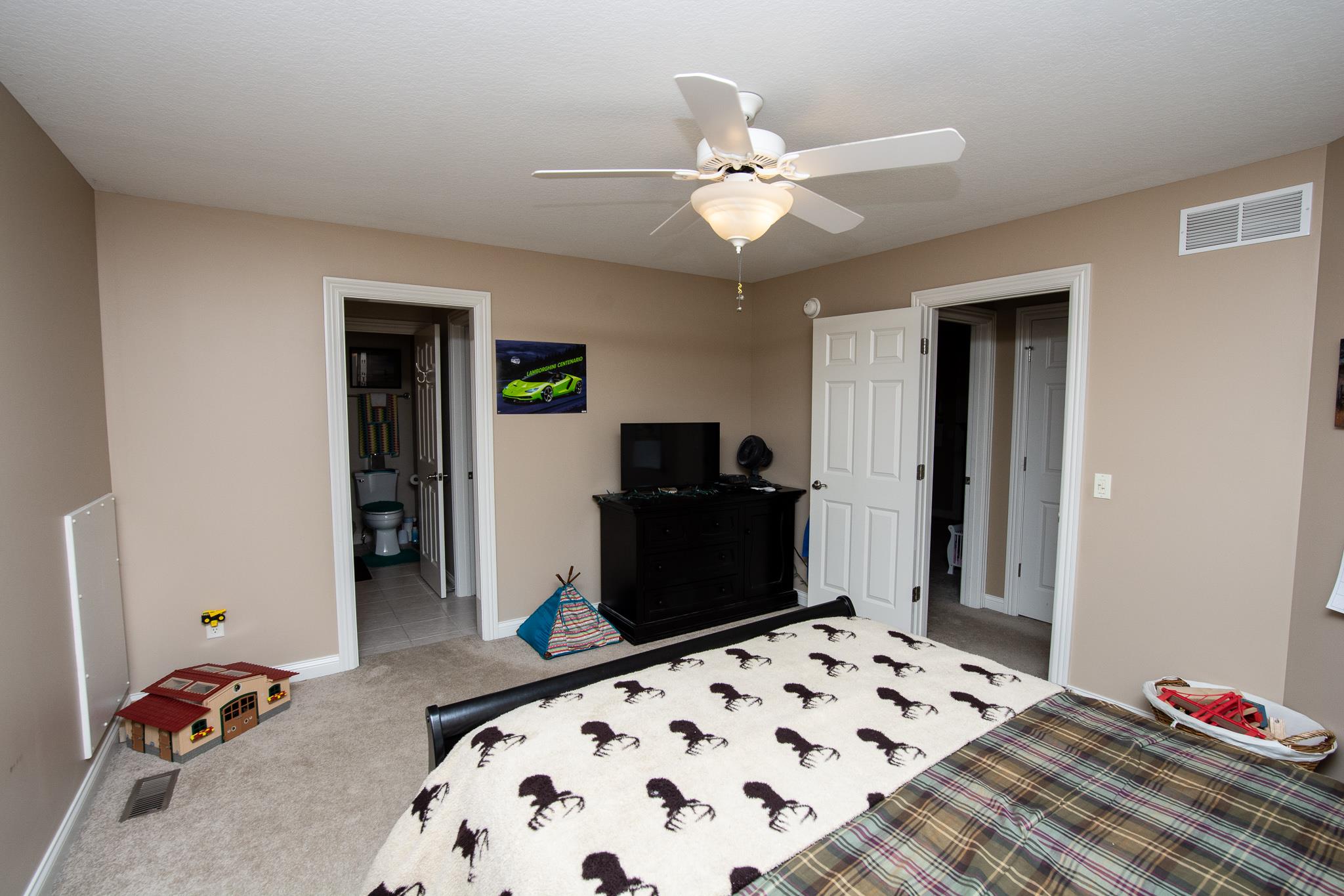 15810 Zubrick Road Roanoke, IN 46783 - Photo 31 of 36