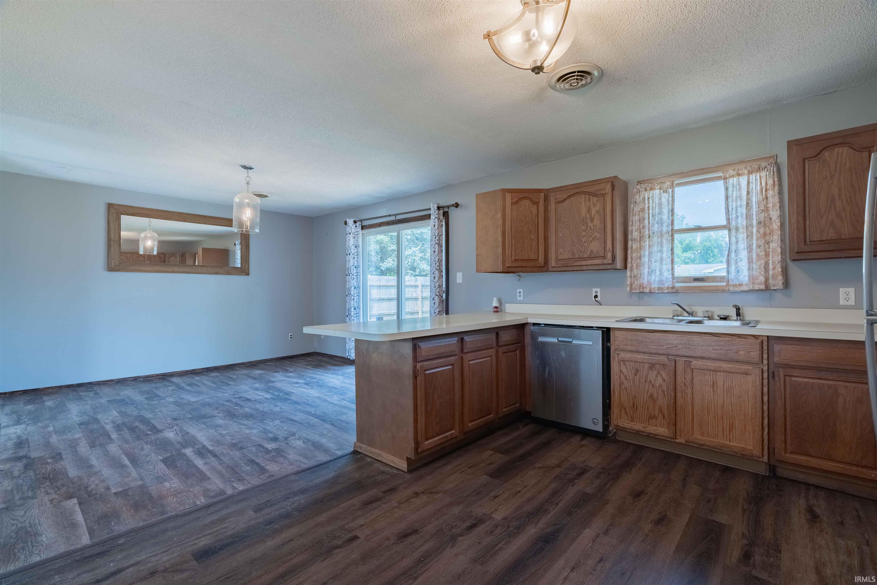 366 Sherman Street Wabash, IN 46992 - Photo 14 of 25