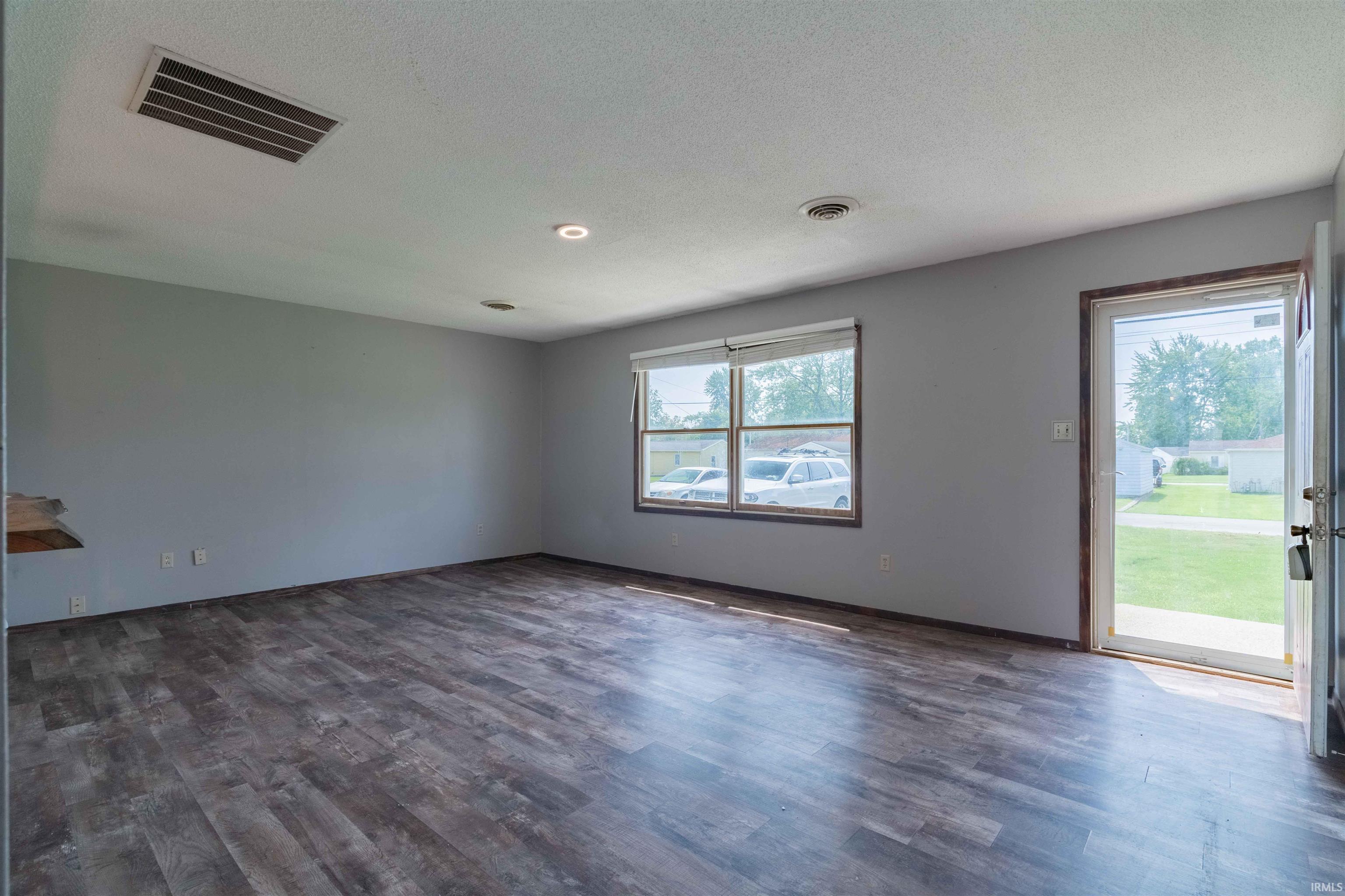 366 Sherman Street Wabash, IN 46992 - Photo 9 of 25