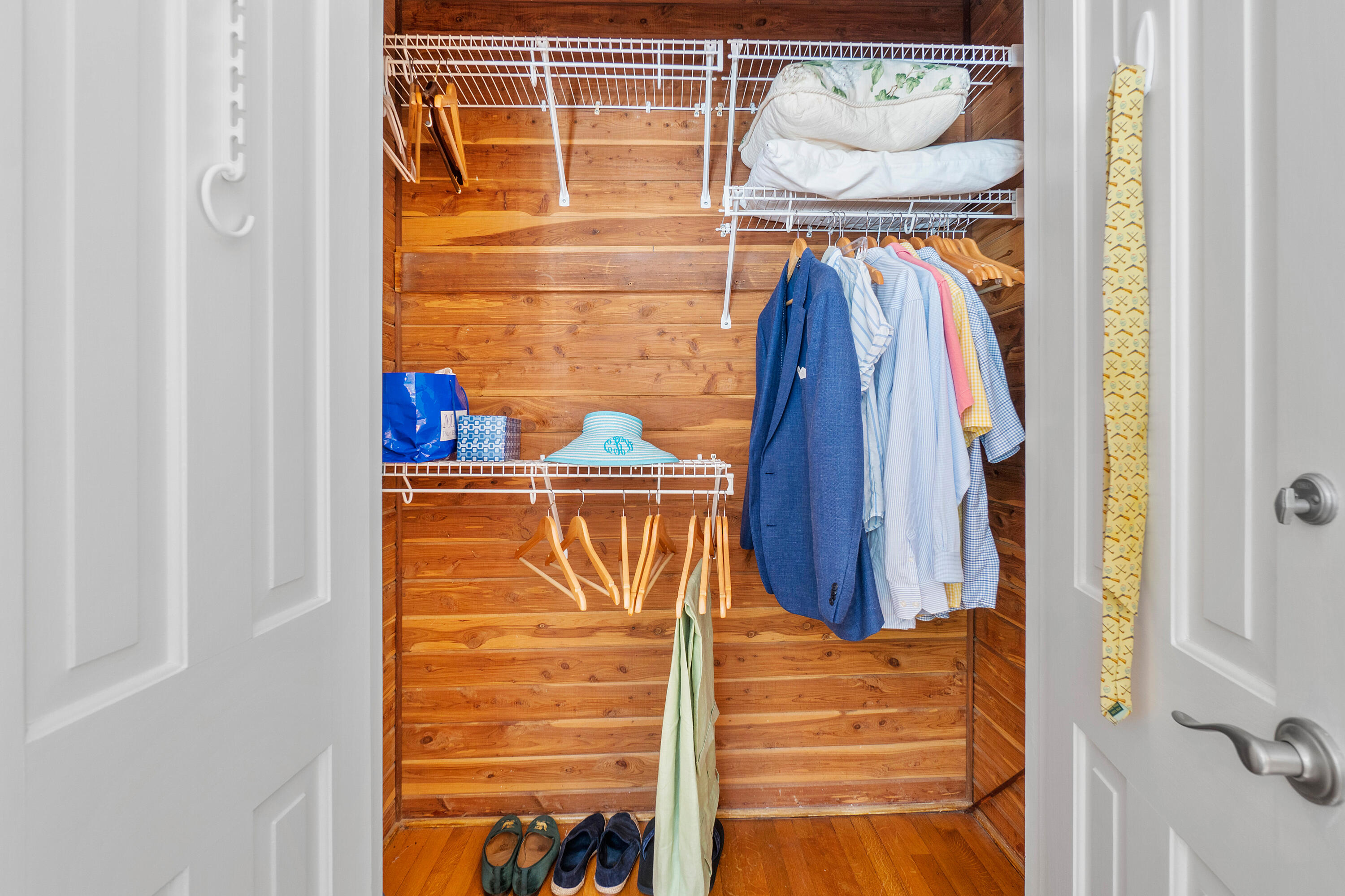 230 Plantation Road Palm Beach, FL 33480 - Photo 19 of 29 Primary Bedroom Closet