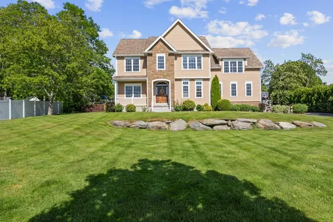 $5,700 | 131 Greystone Terrace, Portsmouth, RI 02871
